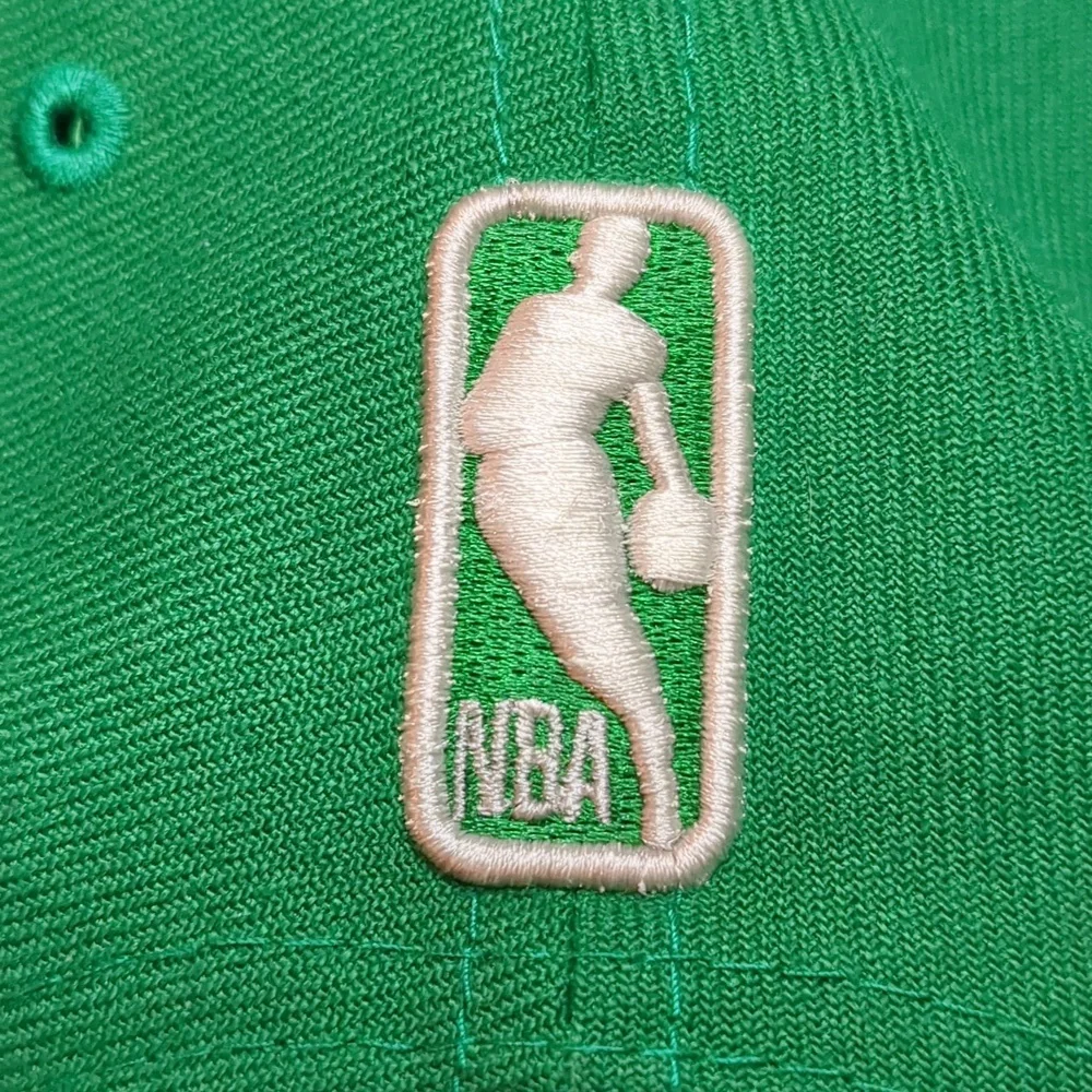 New Era Boston Celtics 2-Tone 9FIFTY adjustable snapback hat.  - Picture 9 of 16